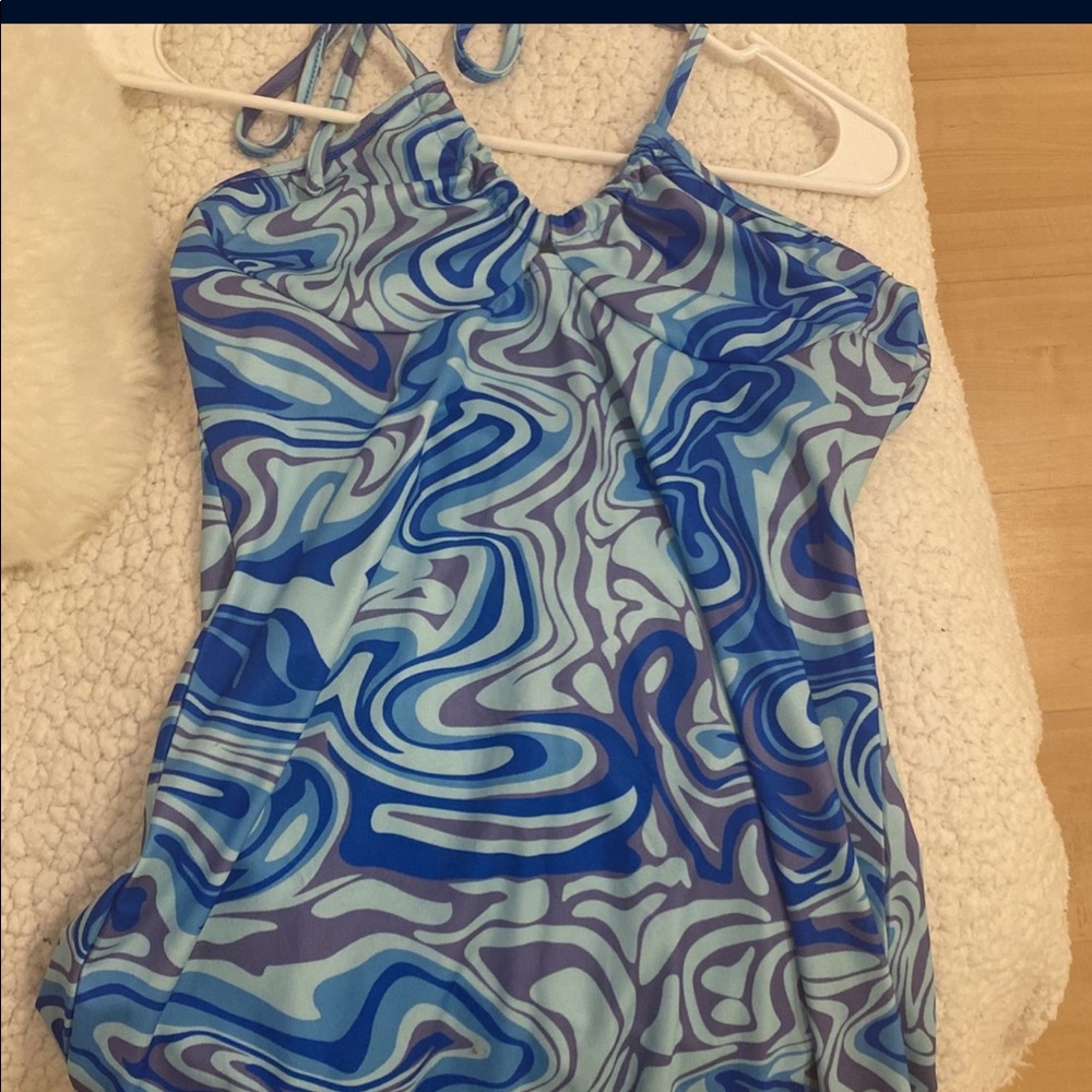 Blue dress
